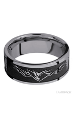 8 mm wide/Flat/Tantalum band with a laser carved Mountain 2 pattern.
