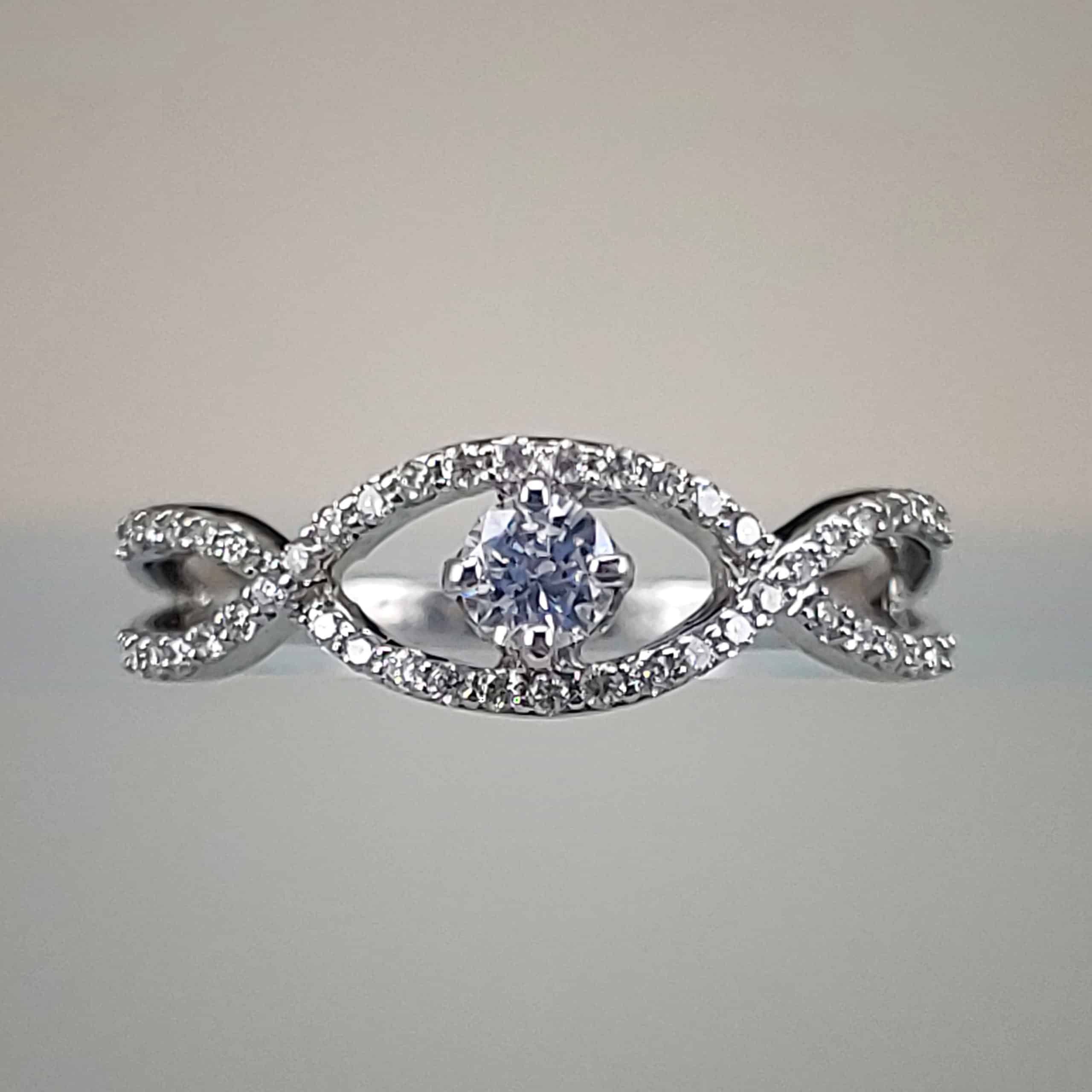1/5 Carat VS2/I Diamond Split-Shank Engagement Ring