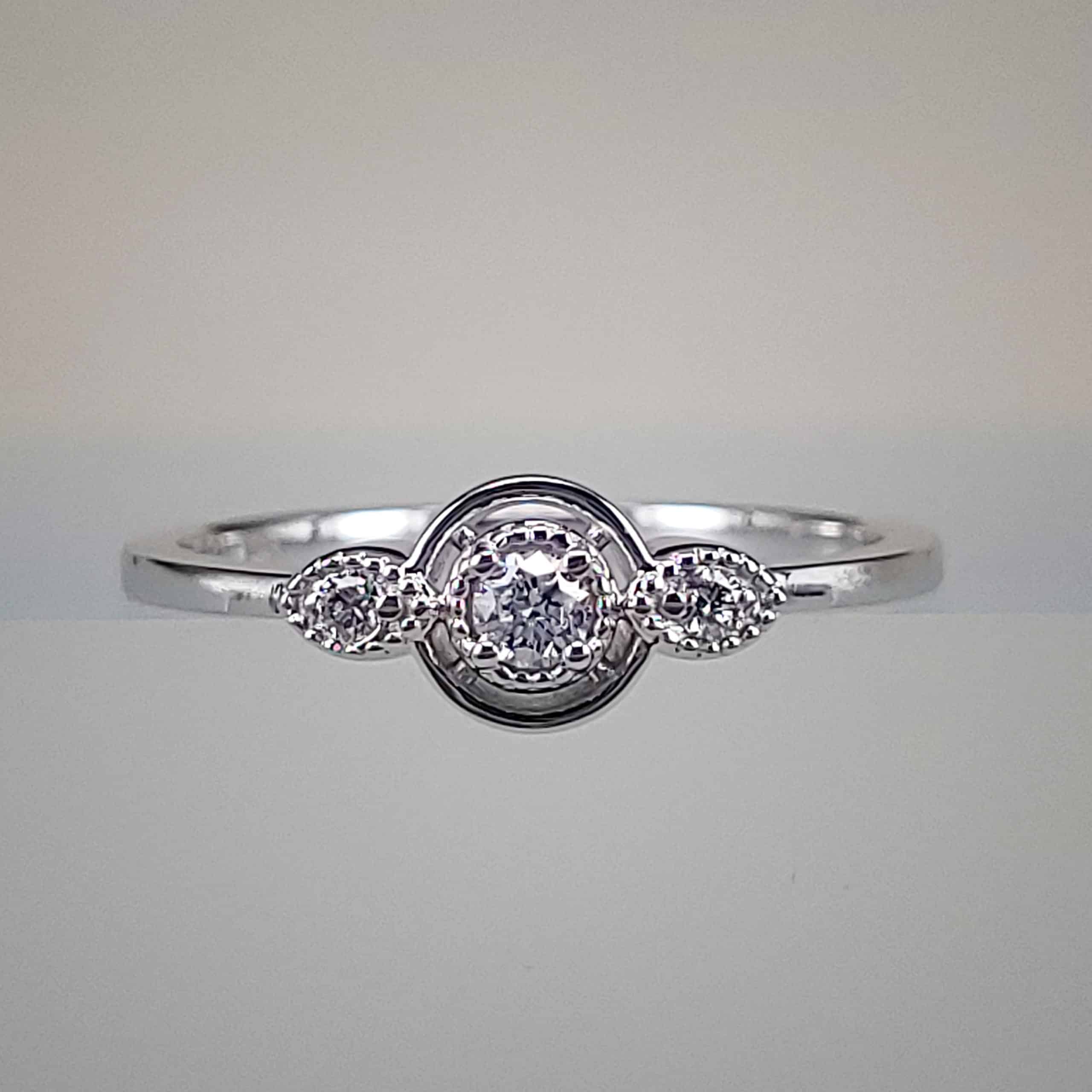10K White Gold Diamond Filigree Ring