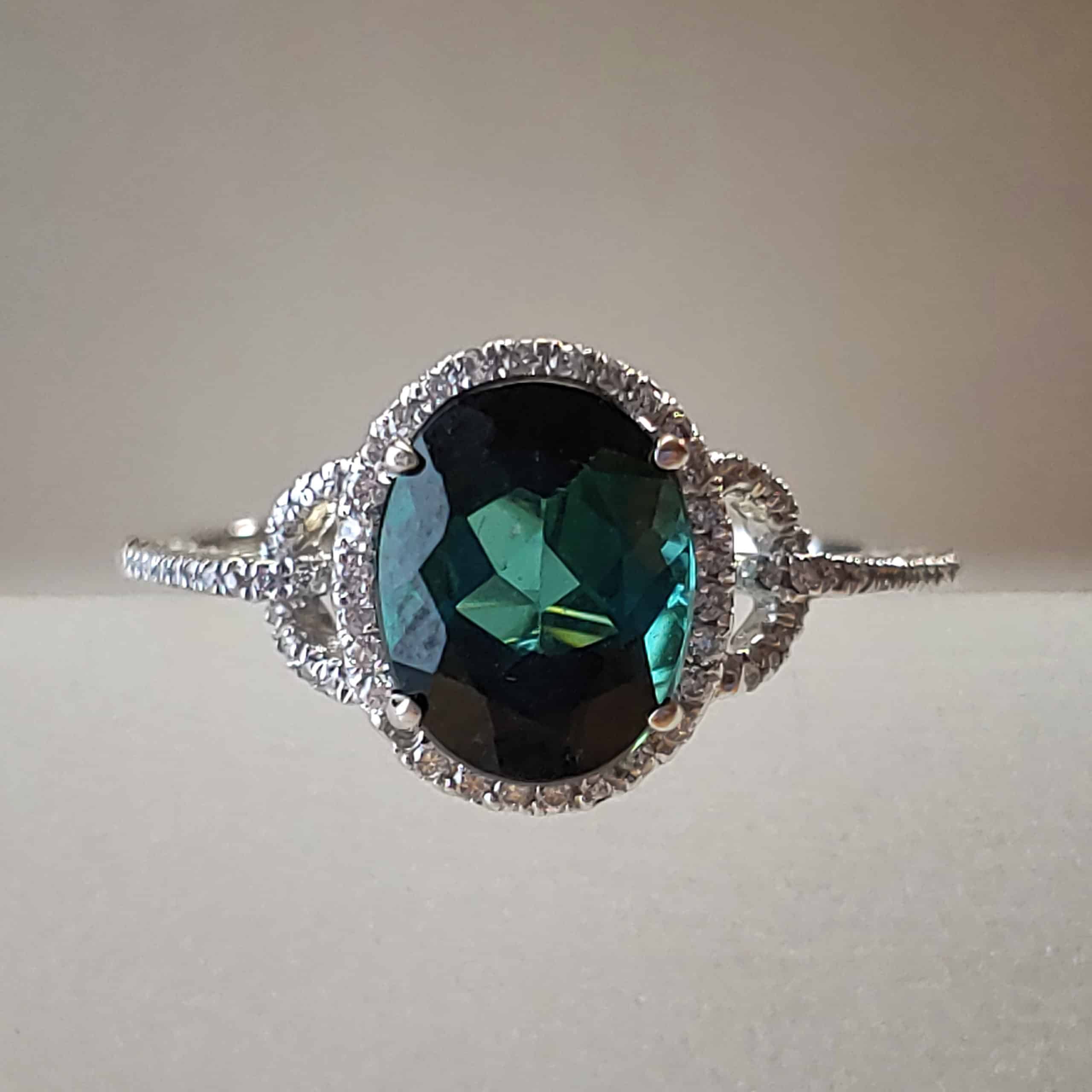 18K White Gold Natural Green Tourmaline Ring